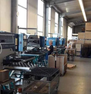 Blick in die Fertigungshalle der STATEC